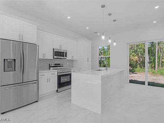 2nd image of 313 Vermont Way