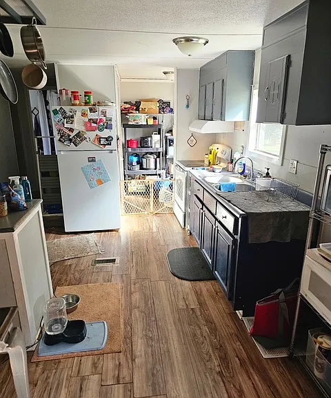 338 Bradley Dr — Photo 6