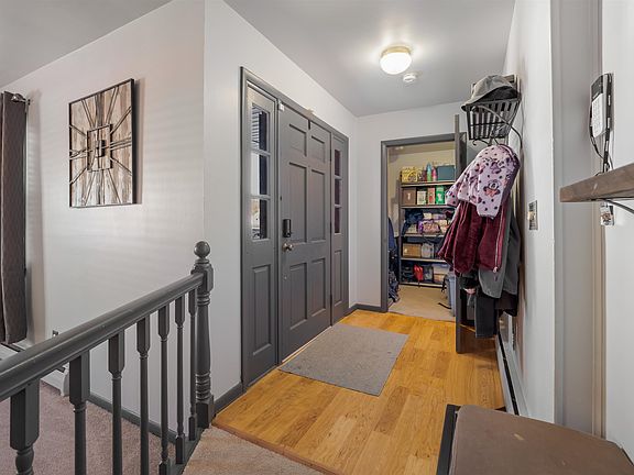 5th image of 318 Solida Rd