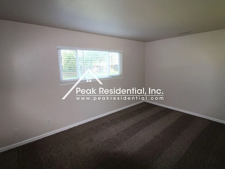 7409 Cushman Ct — Photo 11