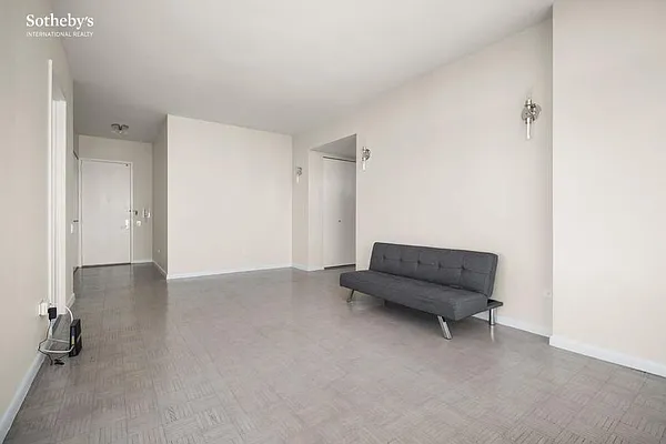 Rented by Sotheby's International Realty | media 20