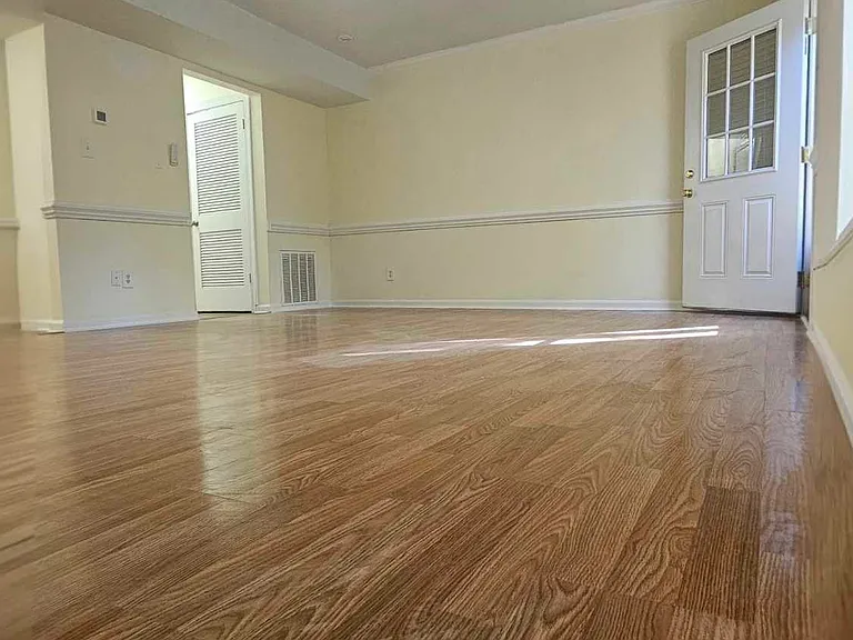 6441 New Market Way — Photo 8