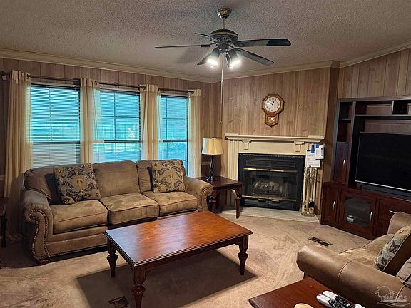 3rd image of 723 Pineville Rd