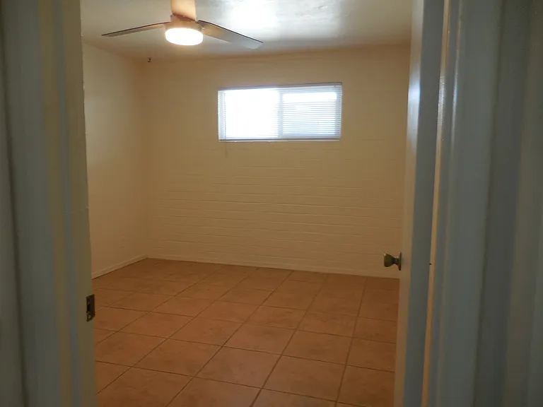 1200 E Spence Ave #10 — Photo 4
