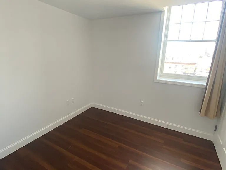 3100 Bergenline Ave #402 — Photo 46