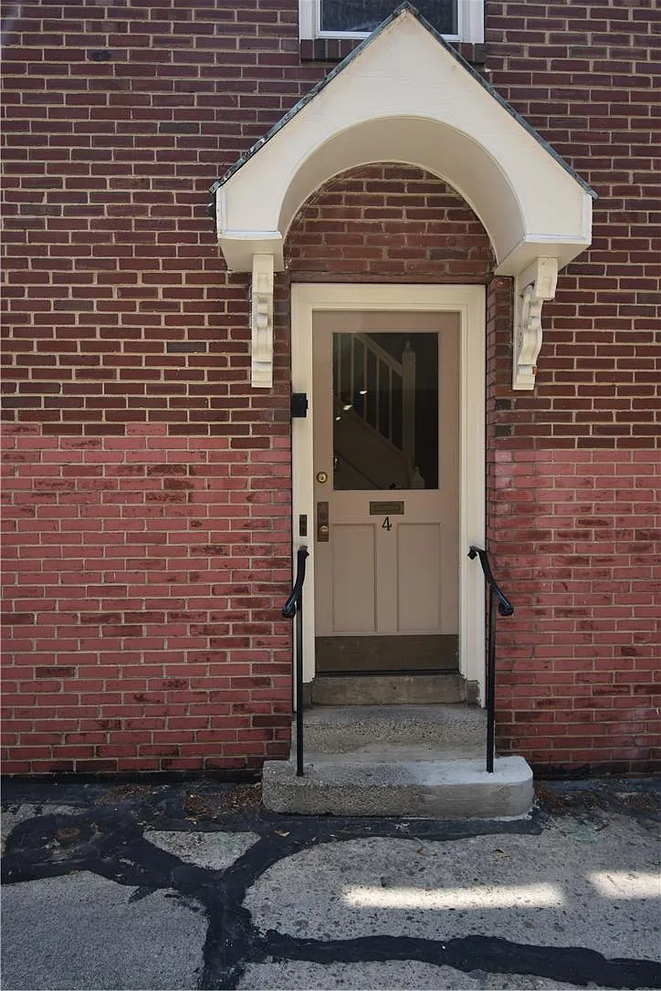 2 bed, 1.0 bath, 1040 sqft, $1,650 — Photo 2