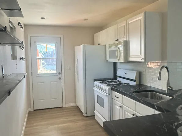 890 Dorchester St #A, Thousand Oaks, CA 91360