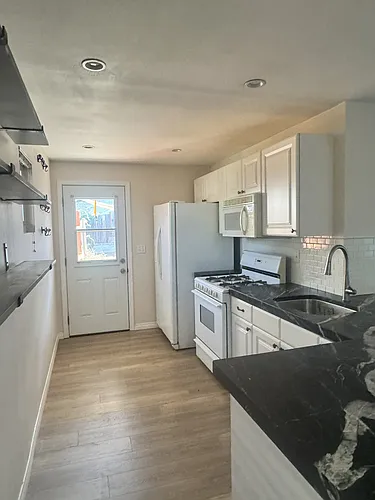 890 Dorchester St #A Photo 1