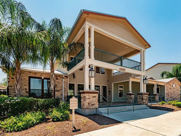 Plantation Apartments — Photo 61