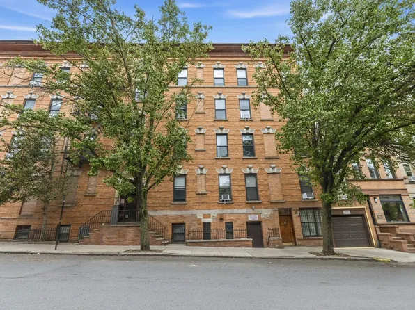 438 4th Street image 1 of 11