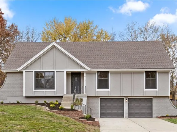 1016 SE 7th St, Lees Summit, MO 64063
