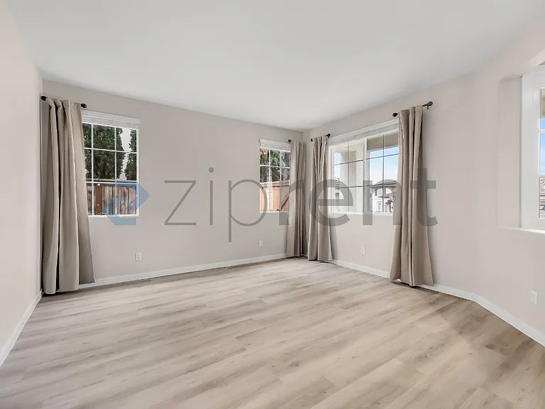3231 Canyon View Dr — Photo 3
