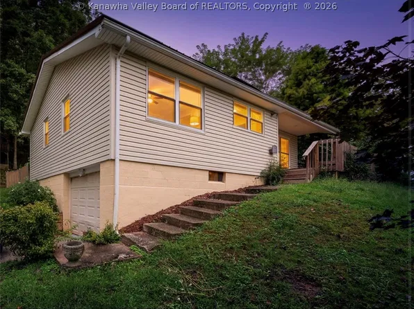 1831 White Oak Dr, Charleston, WV 25320