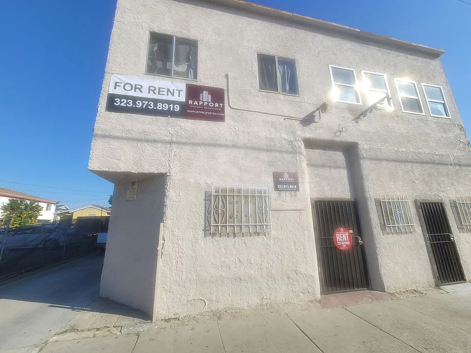 6112 S San Pedro St