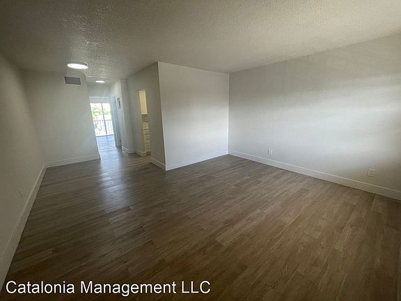 2nd image of 1051 East Dr #163