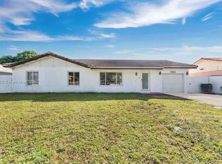 5810 NW 200th St, Hialeah, FL 33015