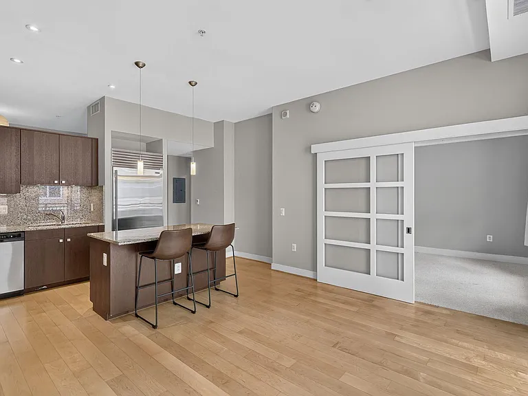 2425 L St NW #421 — Photo 8