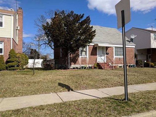 2nd image of 156 Norfeld Blvd