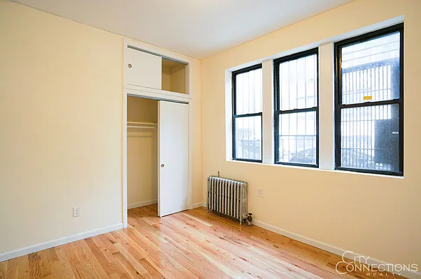 Rented by City Connections Realty | media 15