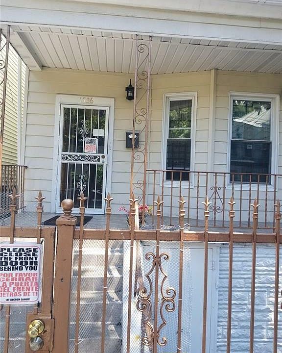 1st image of 1736 Melville St