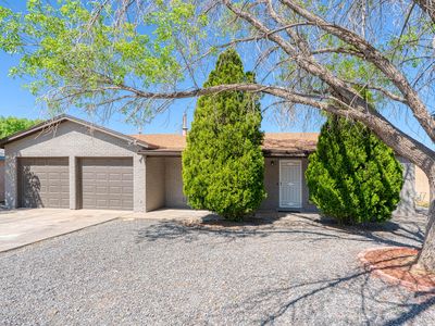 6421 Rosalind Dr NE, Albuquerque, NM, 87109