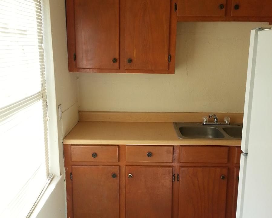 2nd image of 5519 Live Oak St