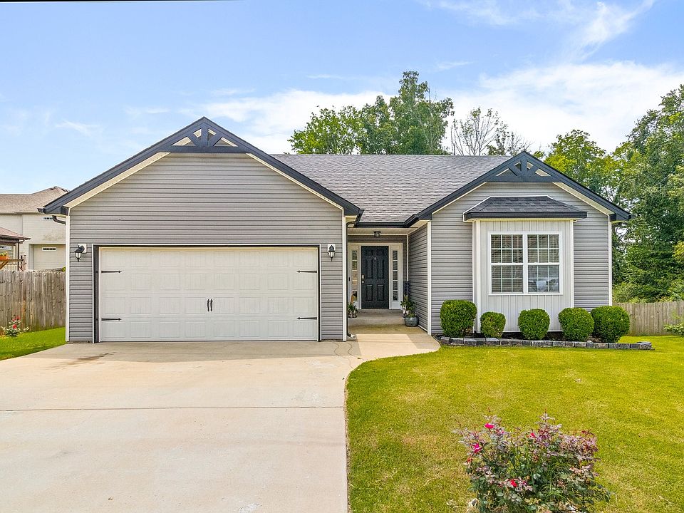 1st image of 105 Brocket Ct