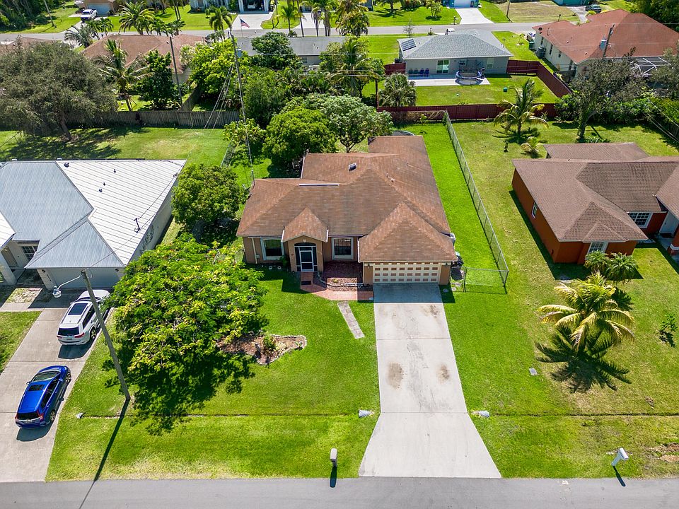 1st image of 2128 SE Broward Terrace