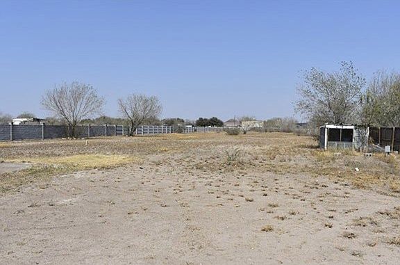 3rd image of 1851 Mile 3 Rd