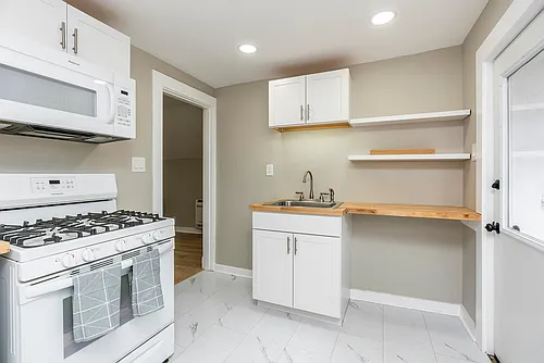 161 Preston Ave #3 Photo 1