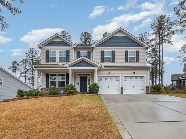 125 School Side Dr, Spring Lake, NC 28390