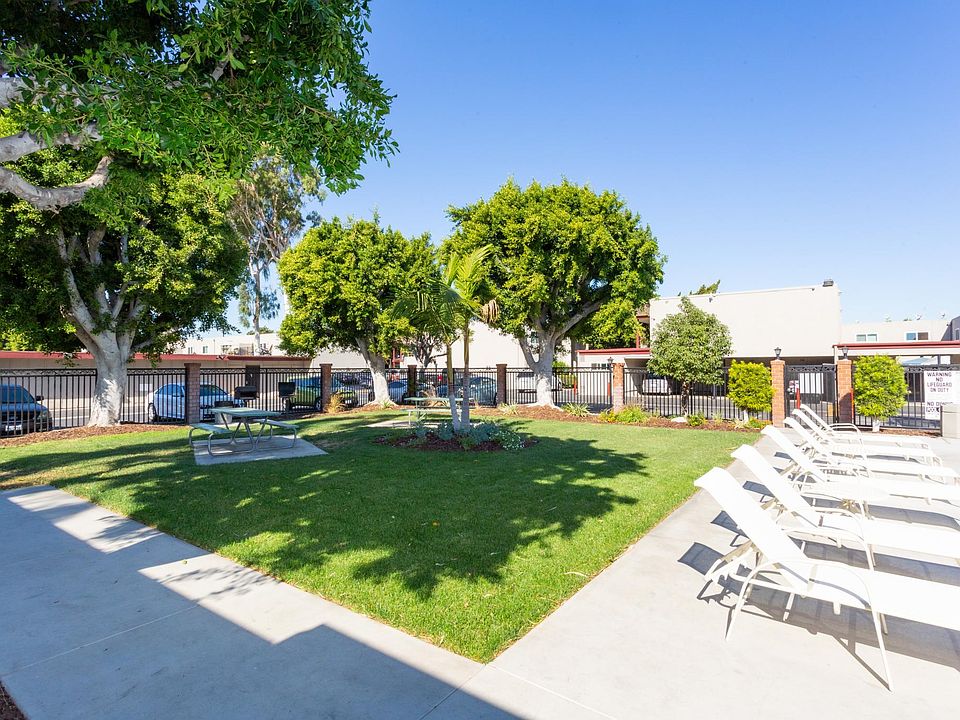 Chateau De Ville Apartment Rentals Anaheim, CA Zillow