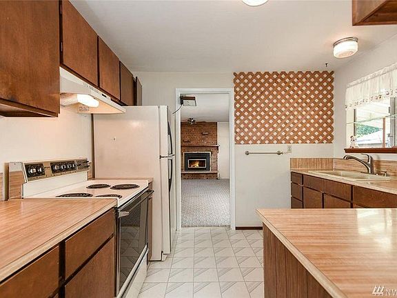 3rd image of 7821 126th Ave NE