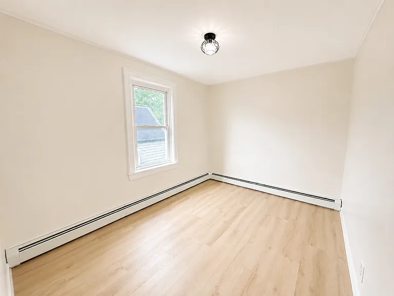 115 Columbus Pl #3 — Photo 4