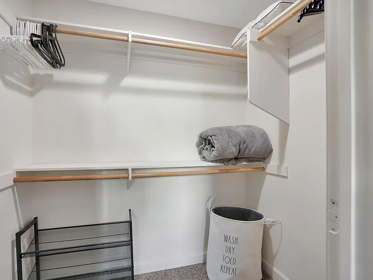 Unit Photo
