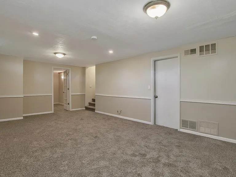 4036 N Edgemoor Dr — Photo 39