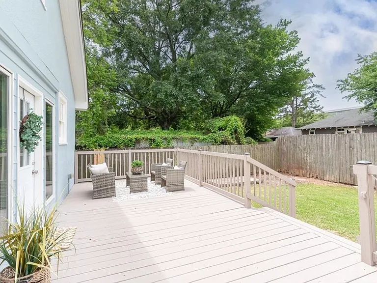 314 Bedford Dr — Photo 9