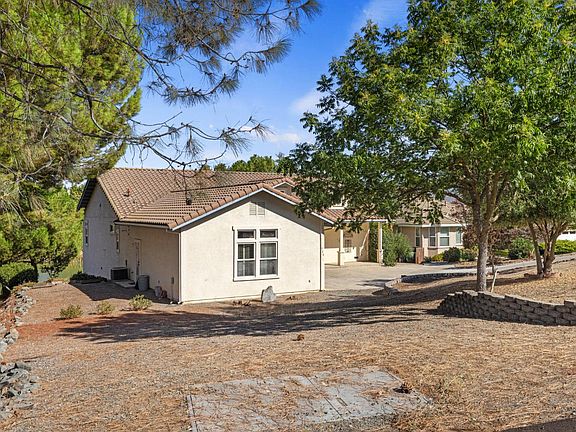 2nd image of 526 Pine Valley Ct
