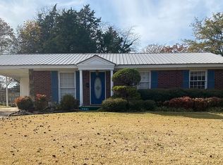 503 Forrest Dr, Okolona, MS 38860