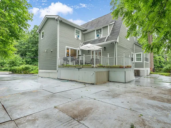 234 Liberty Rd, Teaneck, NJ 07666