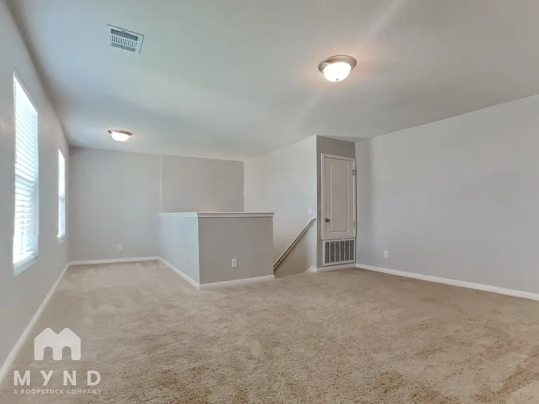 12708 Robert Taft St — Photo 14