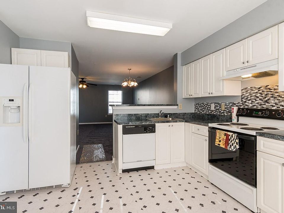 2095 Pawlet Dr Crofton MD Zillow