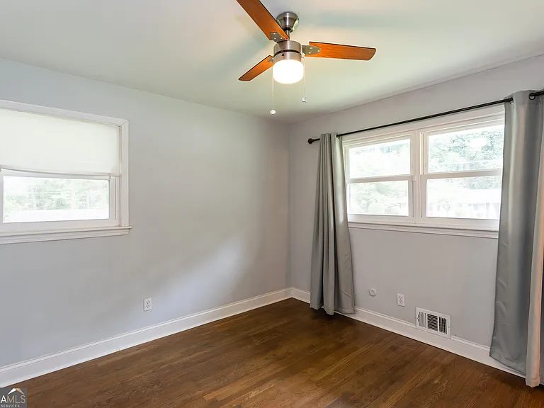 2752 Arrowood Dr #UPSTAIRS — Photo 22