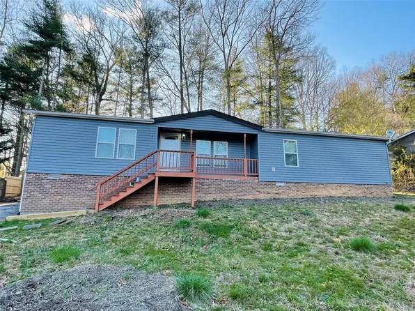 20 Woodscape Dr, Mills River, NC 28759