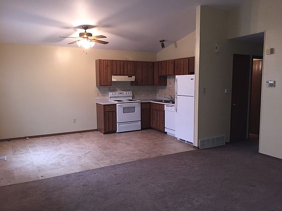 3rd image of 3748 Salena St