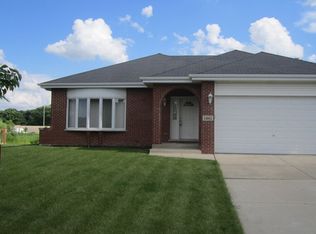 1461 Witham Ln, Woodridge, IL 60517