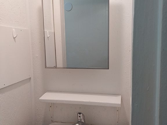 4th image of 712 Old Roane St #20