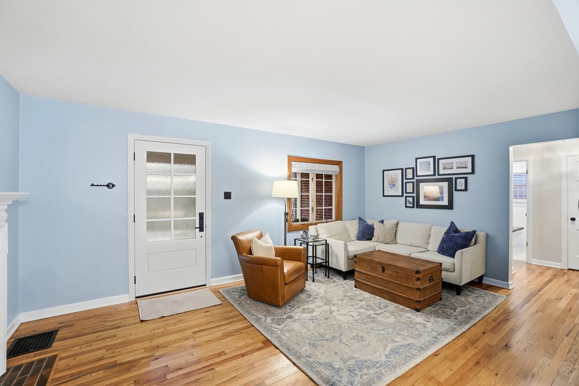 next background image