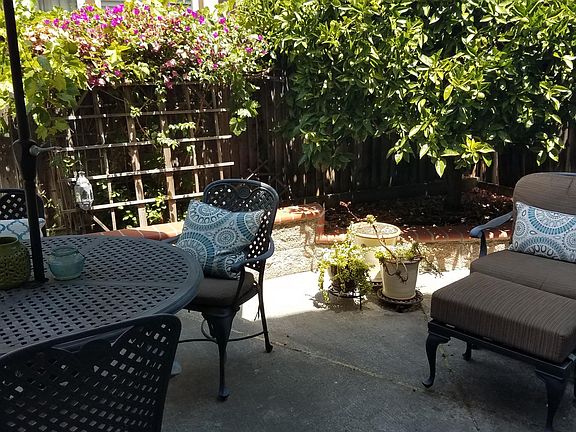 3rd image of 3000 Rubino Cir