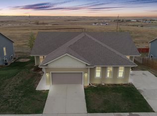 3111 Long Branch Ave, Williston, ND 58801